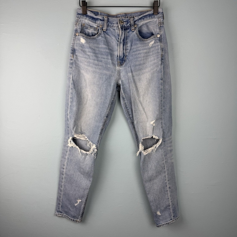 American Eagle Mom Jean Straight‎ Stretch Light Blue Distressed Womens 2 Short